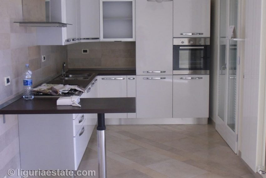 apartment-for-sale-60-liguria-imp-41917a-03