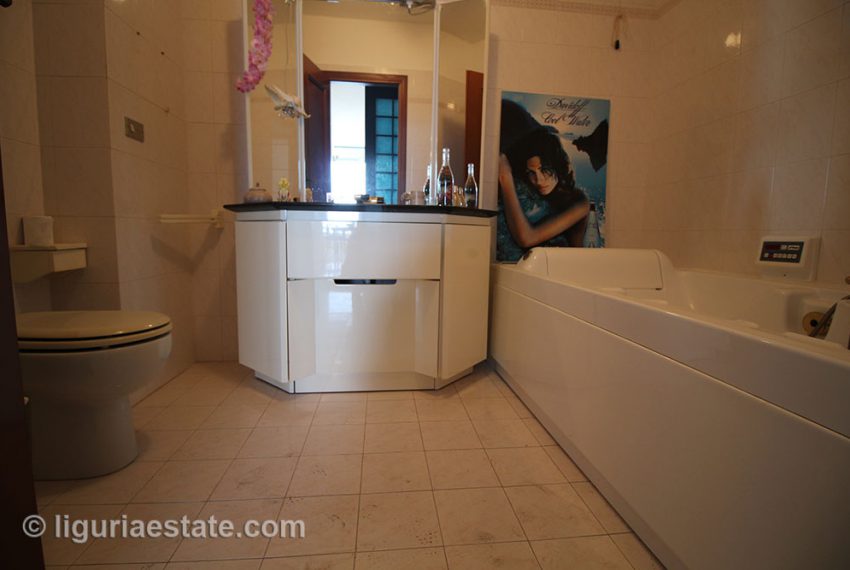 Ventimiglia apartment for sale 160 imp 43096 009