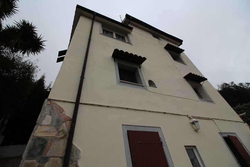 Camporosso liguria country house for sale 130 imp 44060 001