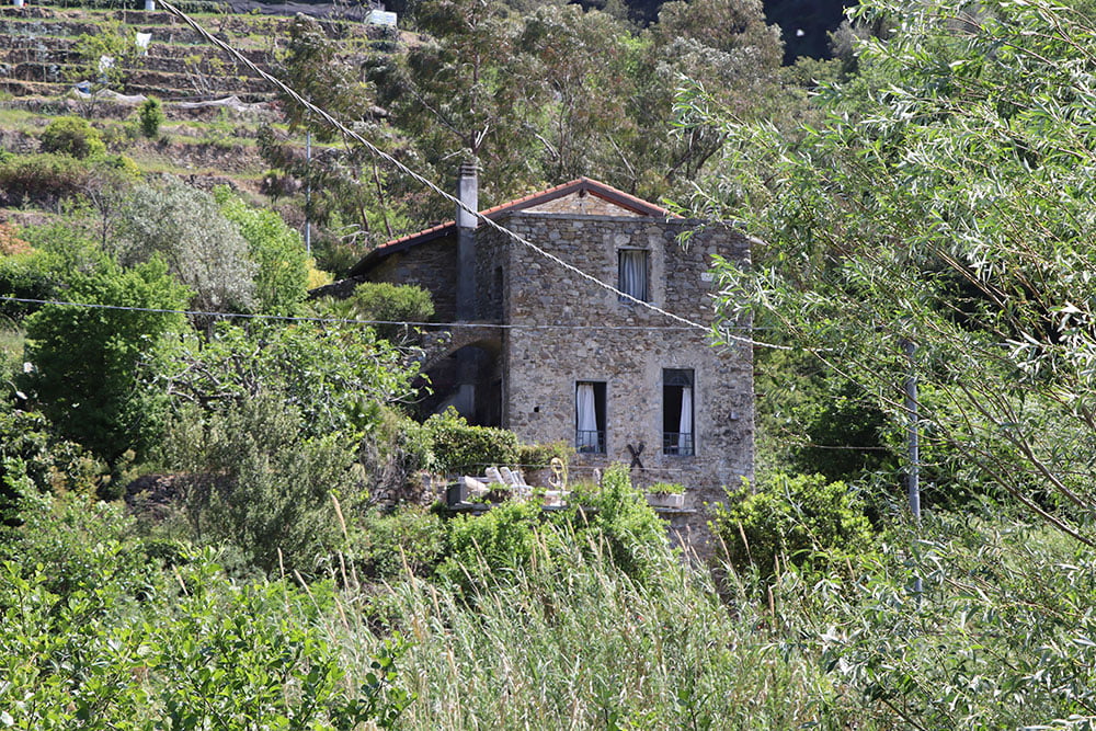 Dolceacqua liguria country house for sale le 45017 001