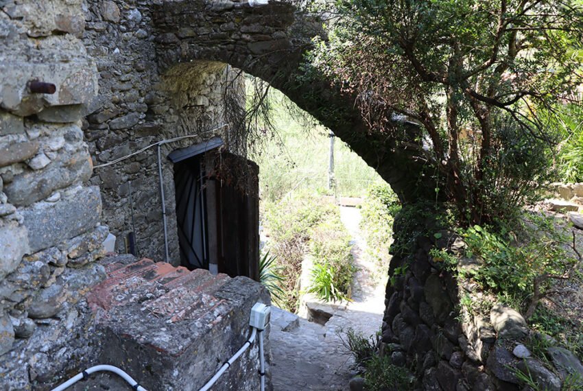 Dolceacqua liguria country house for sale le 45017 008