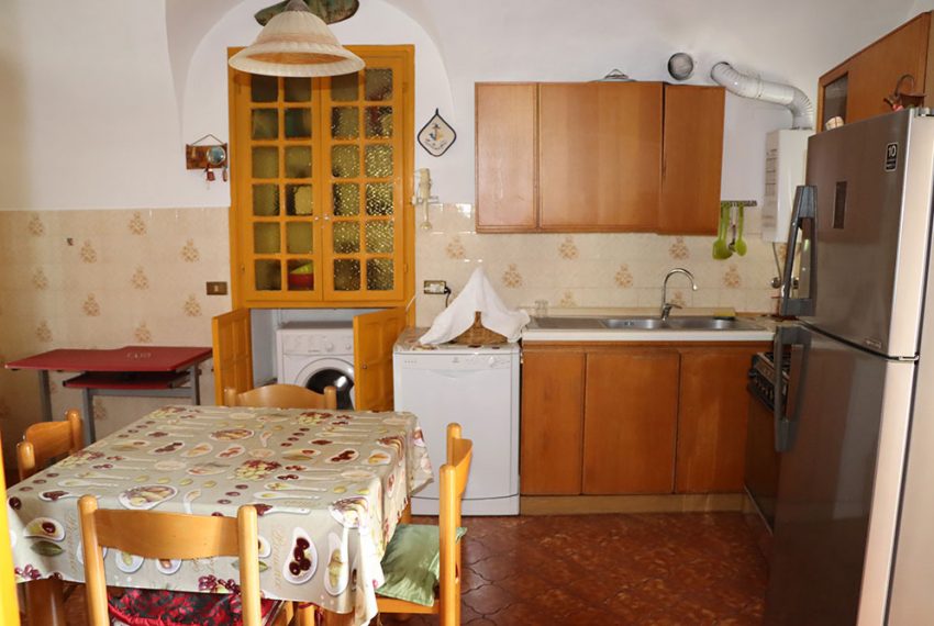 Dolceacqua liguria apartment for sale le 45023 009