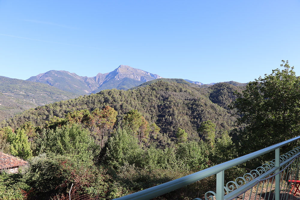 Apricale liguria country house for sale le 45032 406