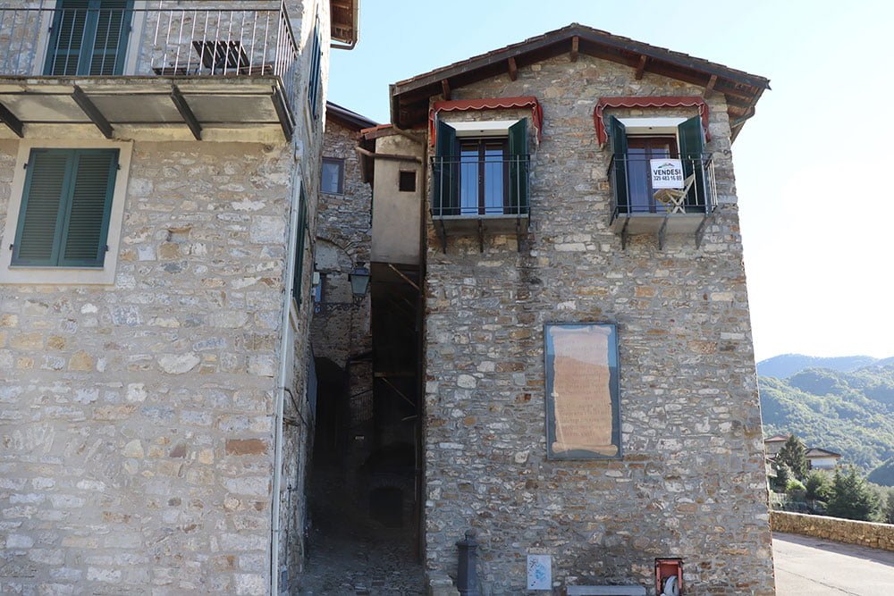 Apricale-Liguria-townhouse-for-sale-le-45095-101