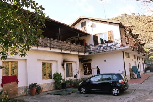 Dolceacqua Liguria villa for sale le 45099 tumb