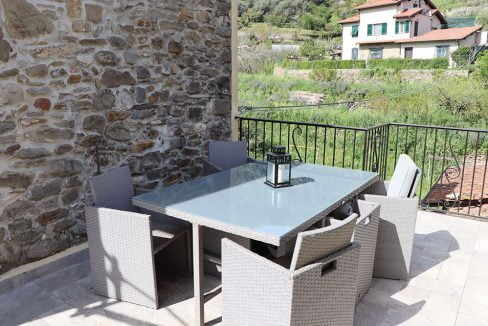 Dolceacqua Liguria village house for sale le 46001 147