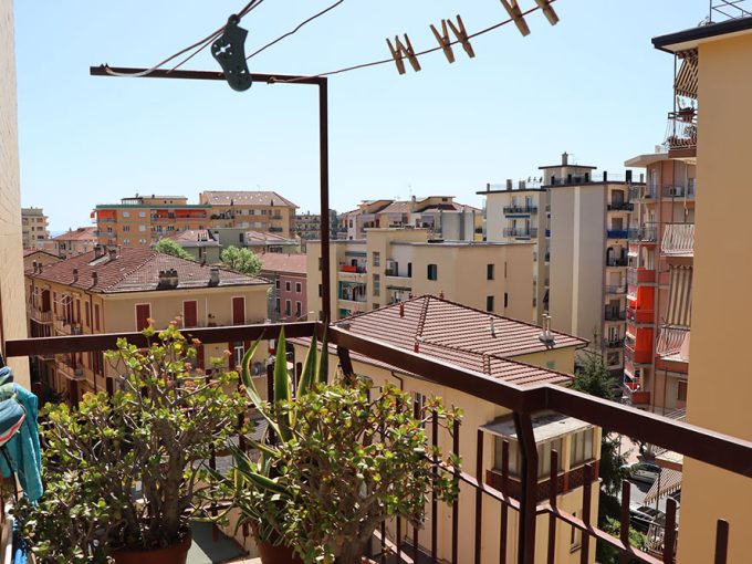 Ventimiglia Liguria apartment for sale le 46006 100 tumb
