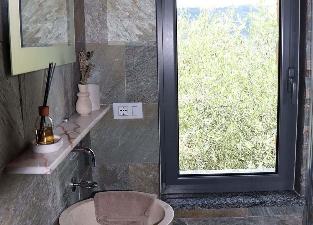 Dolceacqua-Liguria-villa-for-sale-le-46011-222