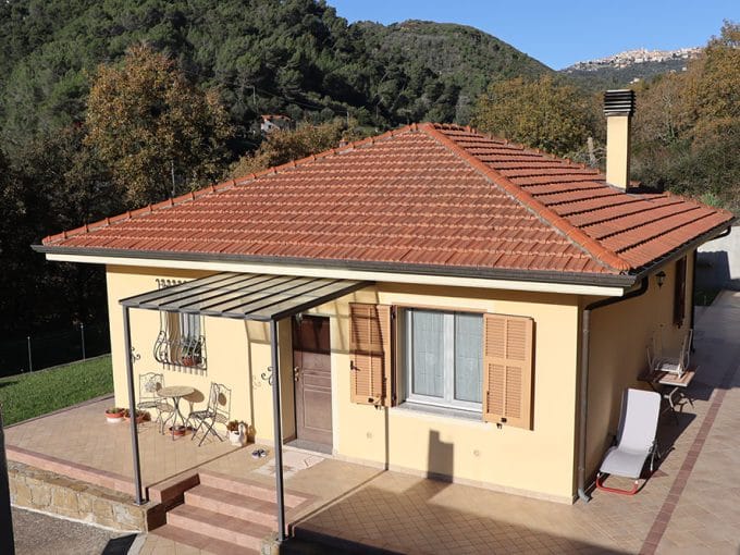 Perinaldo Liguria villa for sale le 46021 200