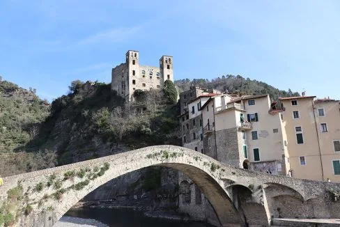 Dolceacqua Liguria apartment for sale le 46028 thumb