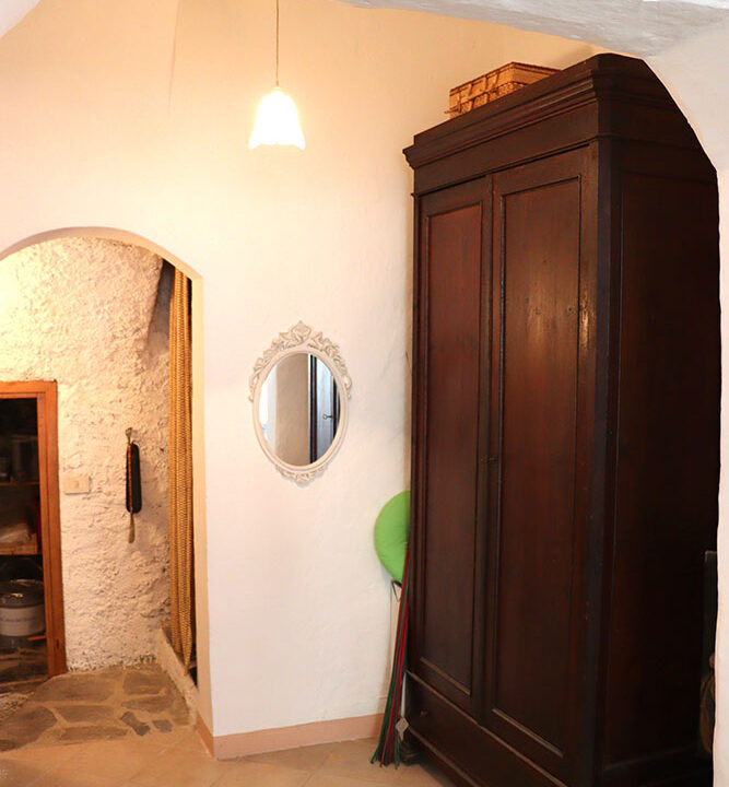 Pigna-Liguria-apartment-for-sale-le-46041-107