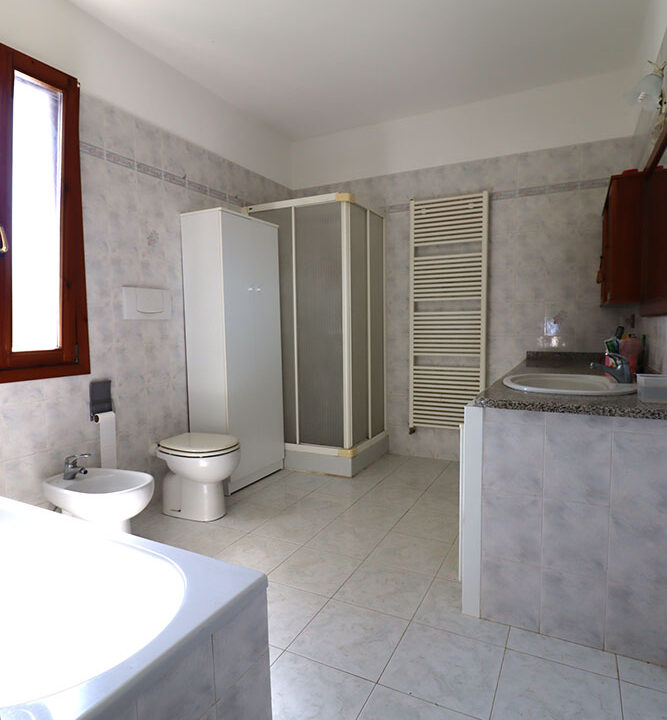Bordighera-Liguria-villa-for-sale-le-46049-117