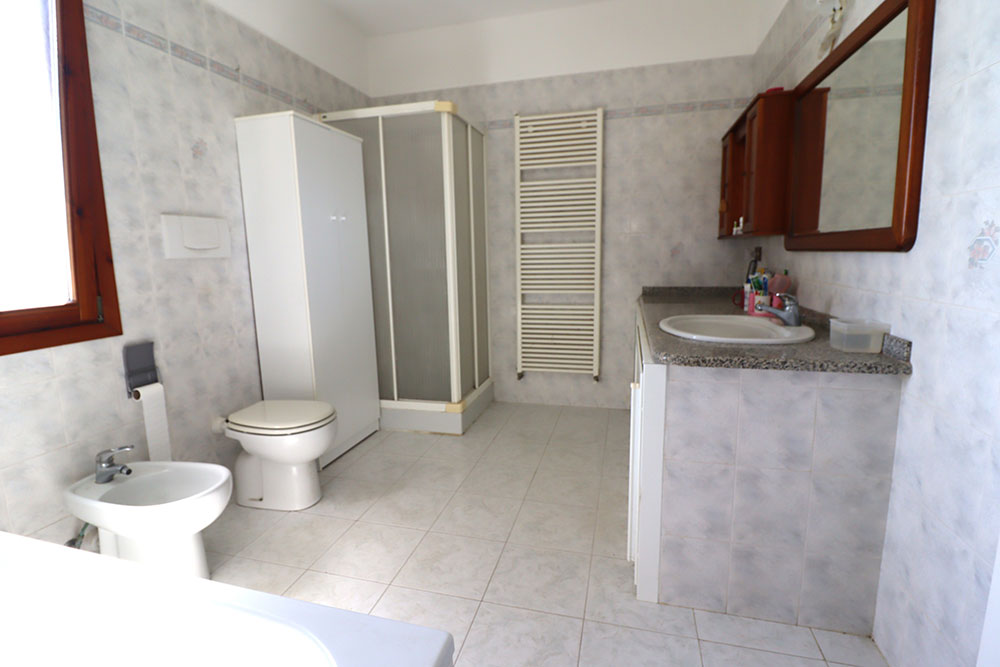 Bordighera-Liguria-villa-for-sale-le-46049-120